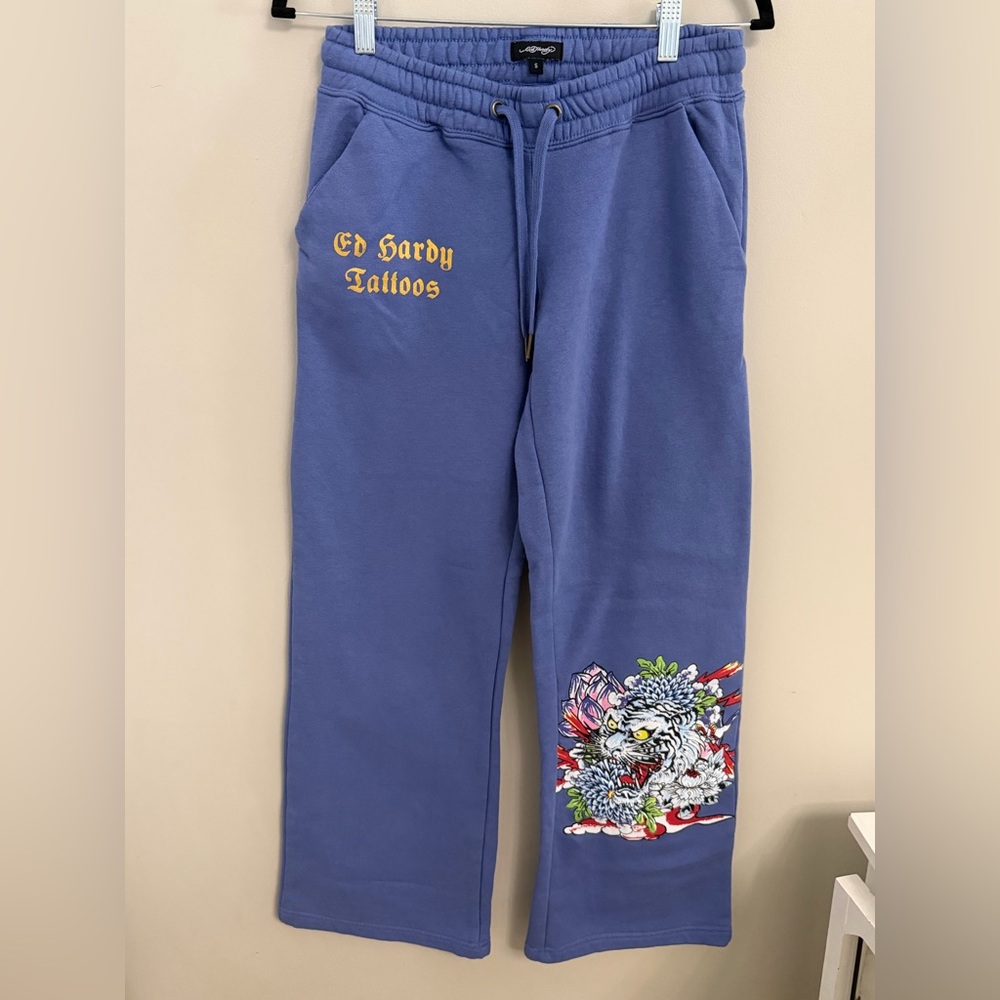 **SOLD ON MERCARI**Ed Hardy women’s sweatpants Size small Wide Leg White Tiger - Picture 2 of 6